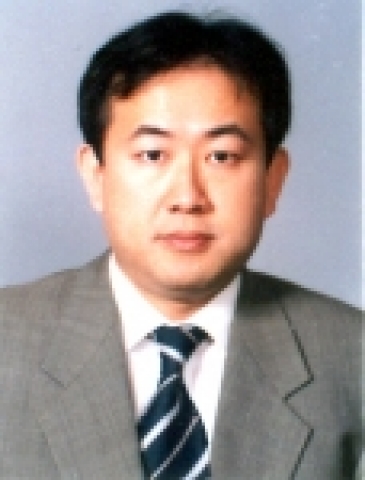 메디포스트 황동진(黃東鎭 44세) 경영총괄 담당 이사가 공동대표로 선임됐다.