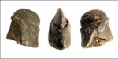 고구려 절풍(折風)형태의 관모 모양 토제품(좌, 전면, 우)