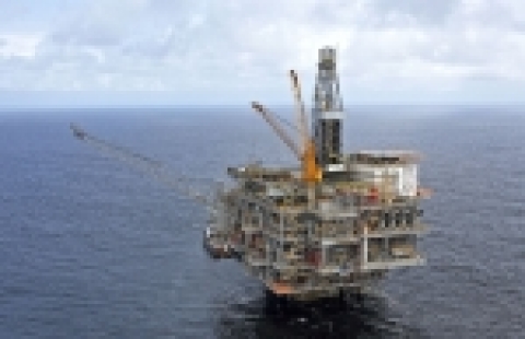 이번에 대우조선해양이 수주한 '톰부아 란다나' 프로젝트와 유사한 고정식 원유 시추 생산 설비
