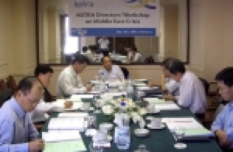 가운데가 홍기화 사장, 좌우로 중동아프리카지역본부장과 베이루트, 텔아비브, 바그다드, 암만무역관장(시리아 다마스쿠스 쉐라톤호텔)