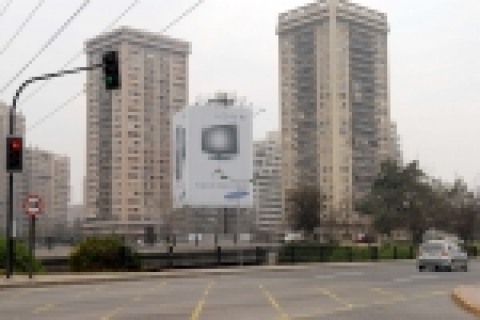 '06년 산티아고市 기념비 복원 랩핑광고