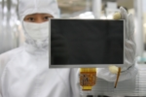 삼성전자가 기흥 LCD 라인에서 7인치 WVGA (와이드VGA) 원칩 LCD 양산에 돌입했다. 