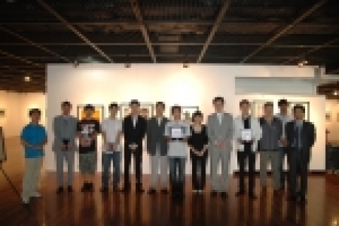 소니 코리아는 ‘소니 a (알파)와 함께하는 제1회 SLRCLUB 사진전’을 오는 12일까지 세종문화회관 미술관 신관에서 진행한다.