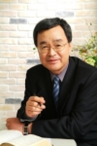 한시준 연구소장