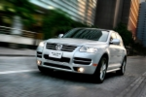 폭스바겐 투아렉 V10 5.0 TDI 인디비쥬얼