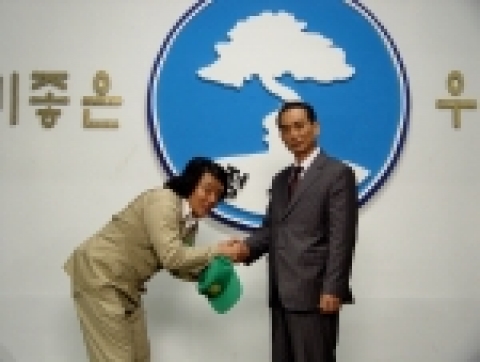 영화 <잘 살아보세> 