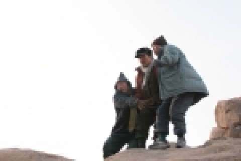 영화 <무도리>의 목숨 건 아찔한 와이어 촬영과 등산액션 장면