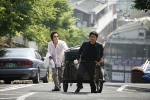 영화 <가문의 부활>