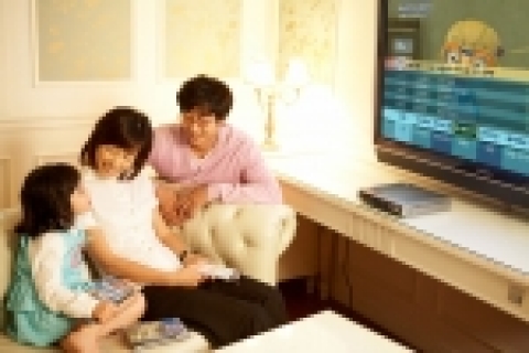 하나로텔레콤은 26일부터 오는 10월 9일까지 하나TV 이용고객 중 한가위 특집 콘텐츠를 1건 이상 이용한 고객 중 추첨을 통해 고급 홈씨어터 등 푸짐한 경품을 증정하는 ‘하나TV