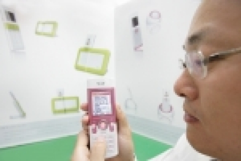 KT(대표이사 남중수, www.kt.co.kr)는 날씨, 생활영어, 재테크 등 생활관련 정보를 단문으로 제공하는 “Living SMS”와 “등기 SMS”, 생활정보 제공 서비스 등