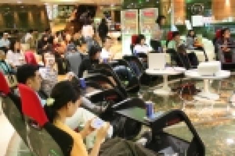 소니컴퓨터엔터테인먼트코리아(SCEK, 대표 윤여을)는 인기 PSP 레이싱 게임 