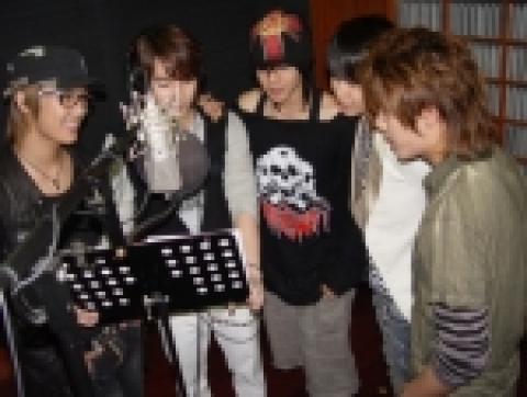 SS501 다섯 멤버의 유쾌한 녹음 현장