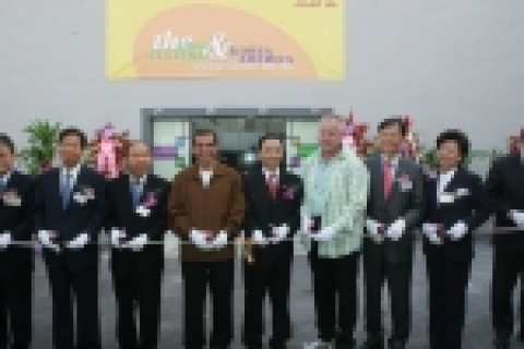 왼쪽부터 콘텐츠진흥원장 서병문, LA총영사 최병효, LA시장 안토니오 빌라라이고사, 김명곤 장관, LA시의회 의원 탐 라본지 