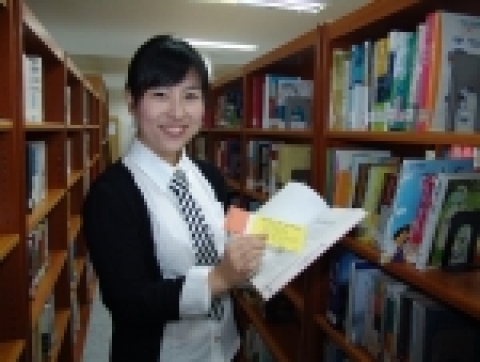 부산정보대학 도서관은 학생들의 발걸음을 도서관으로 끌기 위한 ‘책 속의 보물을 찾아라’ 이벤트를 실시한다