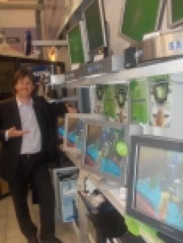 중남미 경제성장률 1위인 아르헨티나서 삼성전자 LCD 모니터가 현지 최우수 모니터로 각광받고 있다. 부에노스 아이레스에 위치한 아르헨티나 최대 IT 유통점인 Air Computer