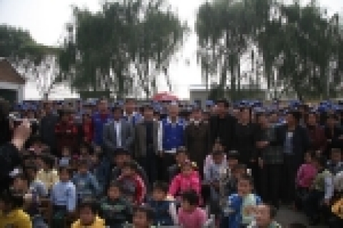 중국 삼성은 1사1촌 1주년을 맞이하여 중국 34개 지법인이 16일부터 27일간을 기념주간으로 설정, 중국 전역에서 대대적인 농촌 봉사활동을 전개한다. 