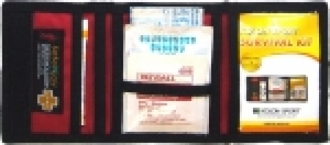 "라이프 세이버 재킷"에 내장되어 있는 서바이벌 키트