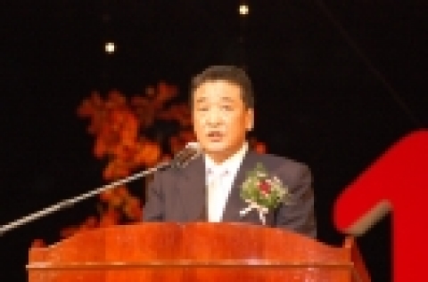 한국소방안전협회 김명현 회장이 대회사를 하고 있다.