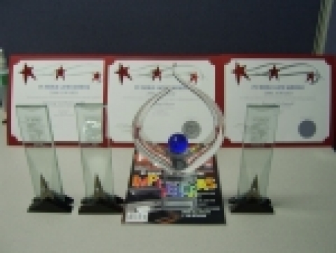 삼성전자의 세계 최소·최경량 컬러 레이저 프린터(모델명: CLP-300)가 「2006 PC 월드 라틴아메리카 어워드」에서 가정용 프린터 부문 최우수 제품으로 선정되었다.