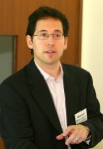 크리스 카포셀라 부사장