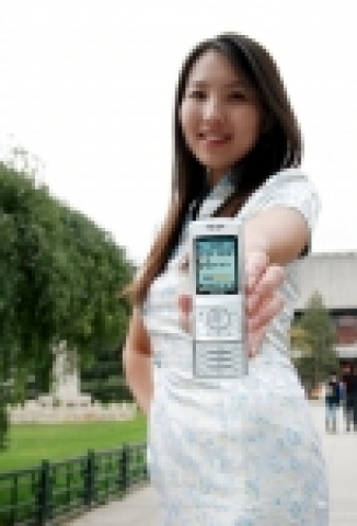 SK텔레콤은 국내최초로 10월 23일부터 중국내 차이나유니콤 가입자와 한글로 작성된 문자 메시지 수발신이 가능한 ‘한중 한글 SMS 서비스’를 개시한다고 밝혔다.