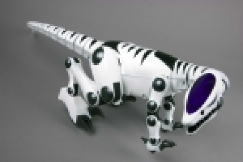 사이버 파충류 로봇인 로보렙타일(Roboreptile)