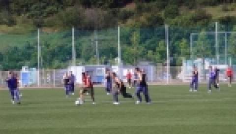 경비교도대원들의 축구 경기 모습