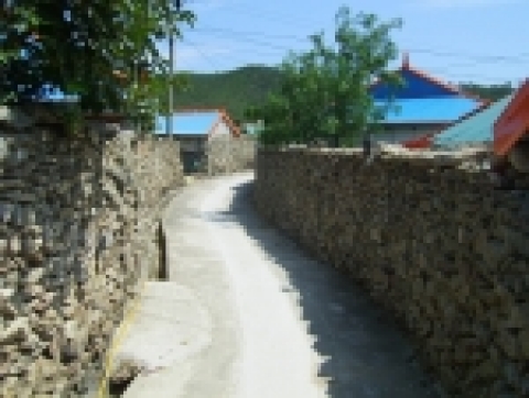 비금도 내촌마을 돌담길