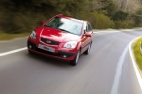 Kia Rio earns two Edmunds.com Editor’s Most Wanted Awards