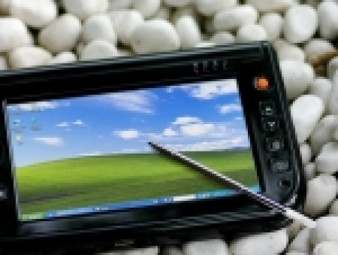 2006년 11월1일 인디펜던트파이오니아는 UMPC(Ultra Mobile PC) IPbook A1을 출시한다.