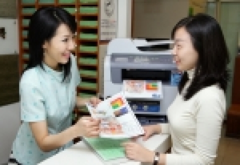 삼성전자가 세계 최소형의 저소음 컬러 레이저 복합기 'CLX-3160FN' 시리즈를 출시해, 컬러 레이저 복합기의 소형화를 주도하고 있다.