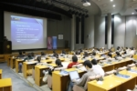 한국외대에서 진행된 학원강사 취업설명회 중에서 학원 인사담당자 취업특강 사진