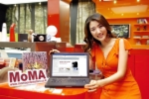 현대카드(대표 정태영, www.hyundaicard.com)는 국내 최초로 뉴욕 현대미술관 모마(MoMA : Museum of Modern Art)와 제휴, 모마 온라인 스토어를 