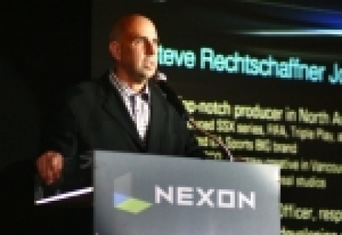 금일(10일) 오전 지스타 2006 게임 전시회에서 넥슨이 개최한 글로벌 전략발표회(2부)에서 NPNA(Nexon Publishing North America)에 새로 합류한 스티