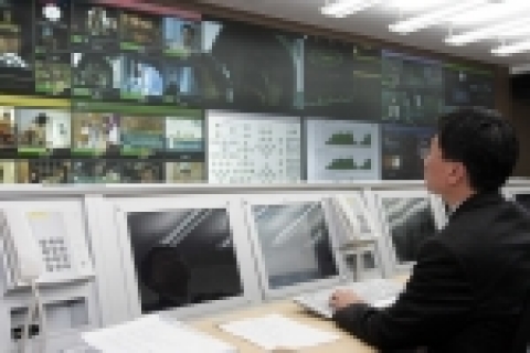 하나로텔레콤 13일 오전 박병무 사장 및 임직원 100명이 참석한 가운데 서초동 IDC(인터넷 데이터 센터) 5층에서 하나TV 서비스의 안정적인 제공을 위한 <하나TV 통합상