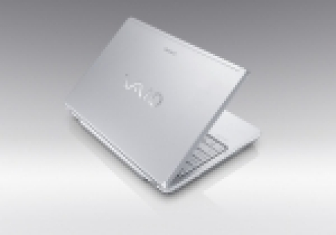 소니 코리아(대표이사 사장: 윤여을, www.sony.co.kr)는 오늘 감각적인 색상과 독특한 디자인으로 자신만의 개성과 이동성을 중시하는 사용자들을 위한 13.3인치 와이드의 