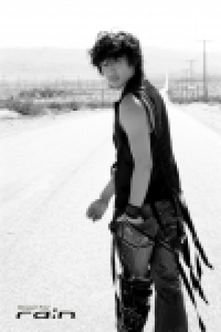 비의 영상집 DVD ‘Road for RAIN’이 출시된다.