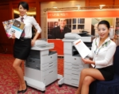 한국HP(대표 최준근, www.hp.co.kr)는 기업 프린팅 시장 공략을 위한 프린팅 솔루션 전략을 발표하고 기존 복사기를 대체하는 디지털 복합기와 레이저젯 신제품을 대거 출시했