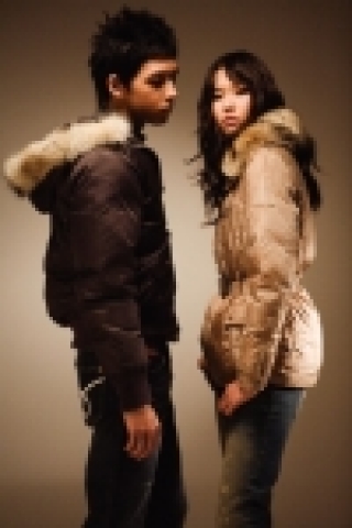 한국의 성공적인 패션 리얼리티 프로그램으로 화제가 되었던 M.Net의 ‘I Am A Model’을 통해 선발된 신인모델 박희연과 신민철. 이 두 모델이 캘빈클라인 진의 새로운 데님 ‘Pure Calvin’의 Pure Face로 선정되었다.