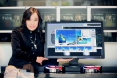 삼성전자는 이번에 최고의 해상도를 구현하는 전문가용 30인치 와이드 LCD모니터(모델명 : 싱크마스터 CX305T)를 출시했다고 밝혔다.