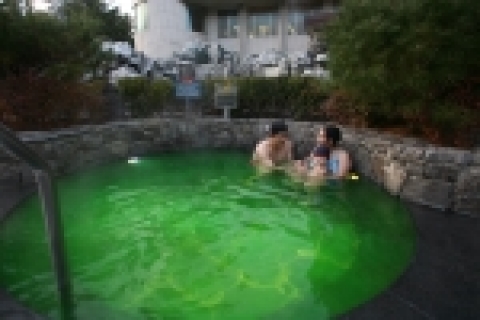 덕구온천 스파월드의 노천온천탕 중 하나인 레몬탕