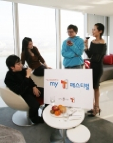 SK텔레콤(사장 金信培, www.sktelecom.com)은 이번 주부터 행사에 응모하는 고객을 추첨, W호텔/워커힐 숙박권, 이문세 콘서트 티켓, 스키장 리프트 무료 이용권 등 