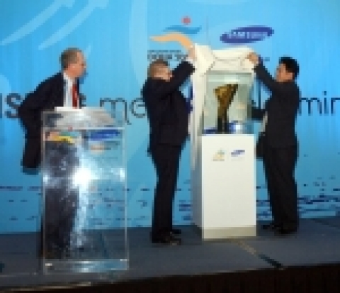Mr. Gyehyun Kwon from Samsung Electronics and Mr. Patrick Furlong, Head of Media and Communications 