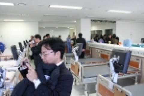 일본에서 신장내과로 저명한 의사, 병원장, 임상기사, 관련업체 등 30여명의 인사들이 혈액투석관련 Conference 참석차 부산성모병원을 방문했다.