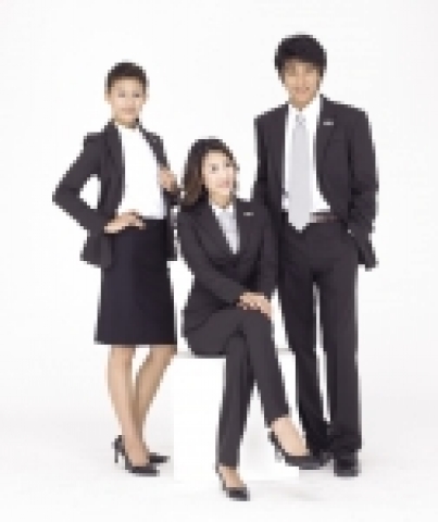 현대카드·현대캐피탈은 기업이미지(CI:Corporate Identity) 일원화 차원에서 새로운 유니폼을 착용키로 결정하고, 패션업체 지오다노가 디자인을 맡아 5개월여의 작업 끝에