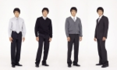 현대카드•현대캐피탈은 기업이미지(CI:Corporate Identity) 일원화 차원에서 새로운 유니폼을 착용키로 결정하고, 패션업체 지오다노가 디자인을 맡아 5개월여의