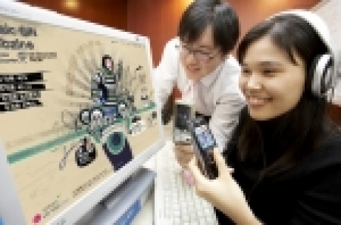 LG텔레콤은 자사 음악포털인 뮤직온 사이트(www.musicon.co.kr)의 디자인 변경과 함께 뮤직온 매니저 기능 강화, e자켓 및 웹진 콘텐츠 신설 등을 내용으로 뮤직온을 전