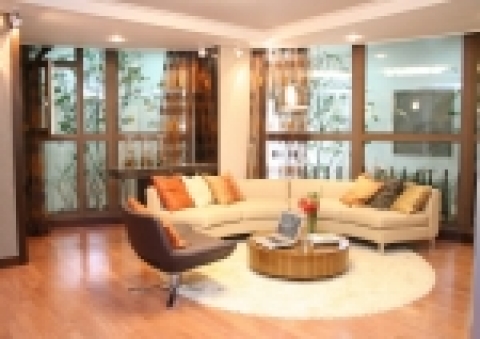 현대적인 디자인을 가미한 38평형 거실 모습