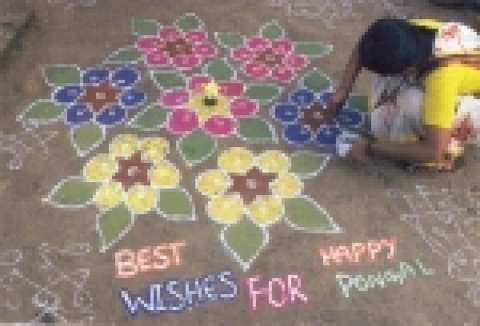 내년 1월 14일부터 17일까지 4일간, 중남부 인도지역에서는 퐁갈(Pongal)축제가 개최된다.