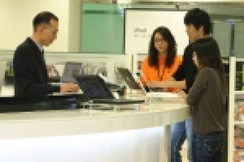 12월 12일(화) 삼성동 코엑스 지하 1층 (반디앤루니스 문고 옆)에 국내 최대 규모의 애플 공인 대리점이 오픈한다.